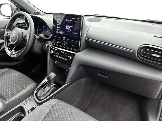 Toyota YARIS Cross 1.5 Hybrid 115 First Edition | Comfort Pack |