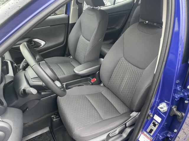 Toyota YARIS Cross 1.5 Hybrid 115 Active Parkeersensoren V+A