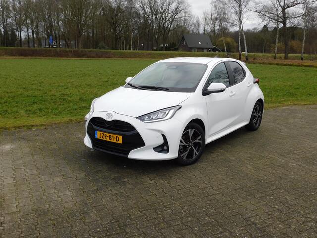 Toyota YARIS 1.5 Hybrid 115 Dynamic ACC, PDC, CAMERA, CARPLAY