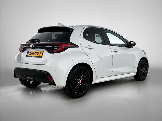 Toyota YARIS 1.5 Hybrid Style | Parkeersensoren Achter | Head Up Display | Stoel / Stuurwielverwarming | Apple Carplay / Android Auto |