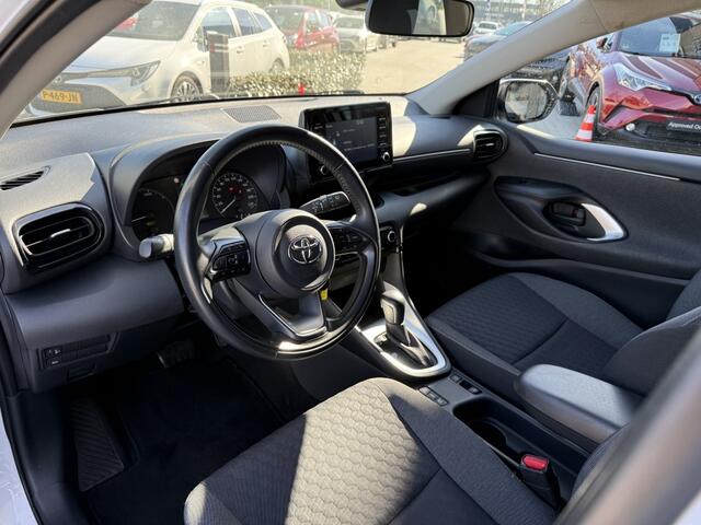 Toyota YARIS 1.5 Hybrid Active | Caplay | Camera | Trekhaak |