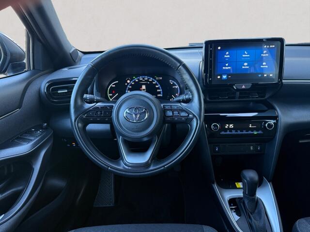 Toyota YARIS Cross Hybrid 2WD Team D