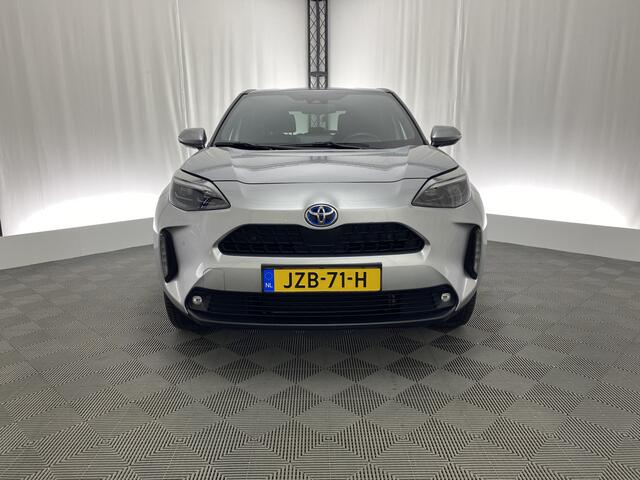 Toyota YARIS Cross 1.5 Hybrid Explore | Apple carplay | Navi | Camera | Stuur, stoel, voorruit verwarmd | Parkeersensoren