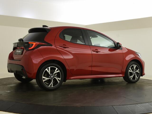 Toyota YARIS 1.5 Hybrid 115 Style | PDC V+A | BSM | Stuur en Stoelverwarming