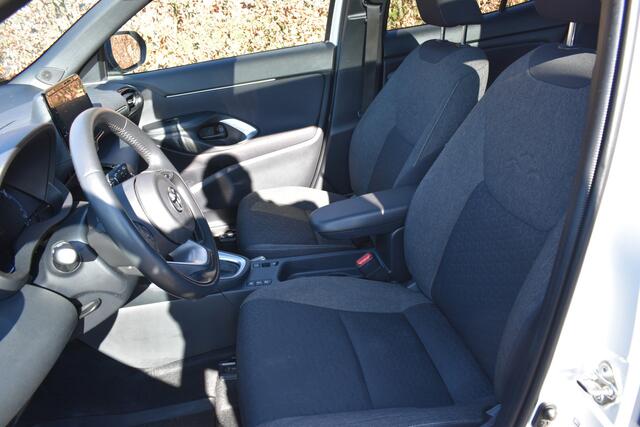 Toyota YARIS Cross 1.5 Hybrid '23 Adventure, Pano, NIEUWSTAAT!