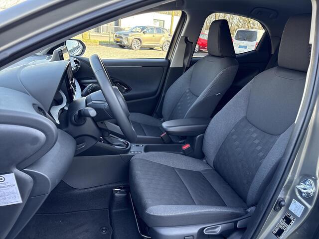 Toyota YARIS 1.5 Hybrid 115 First Edition **KEYLESS/ ADAPTIEF CRUISE CONTROL/ LM VELGEN**
