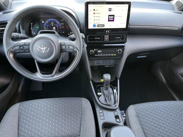 Toyota YARIS Cross 1.5 Hybrid 130 Dynamic | Emotional red premium metallic | 2026 model | Nieuw uit voorraad leverbaar |