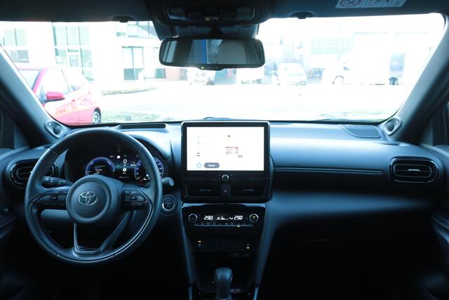 Toyota YARIS Cross 1.5 Hybrid 130 Launch Edition, HUD, JBL, Stuur verwarming, Elektrische kofferklep, Parkeersensoren, 1e eigenaar!