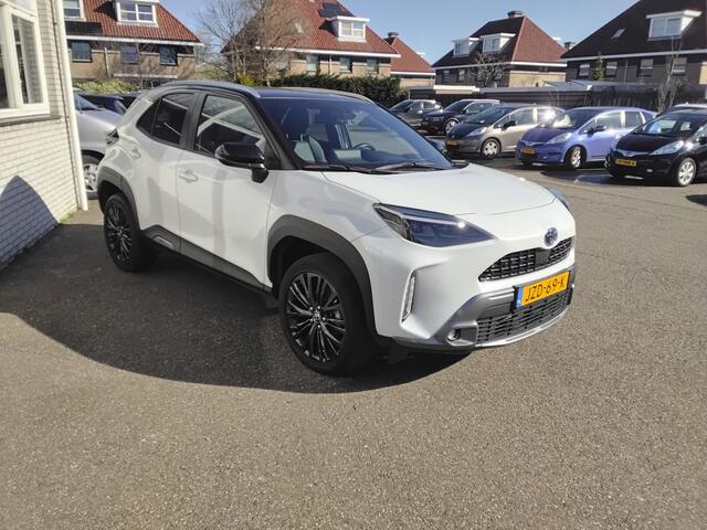 Toyota YARIS Cross 1.5 Hybrid Adventure ,two tone,HUD,BSM,pano,