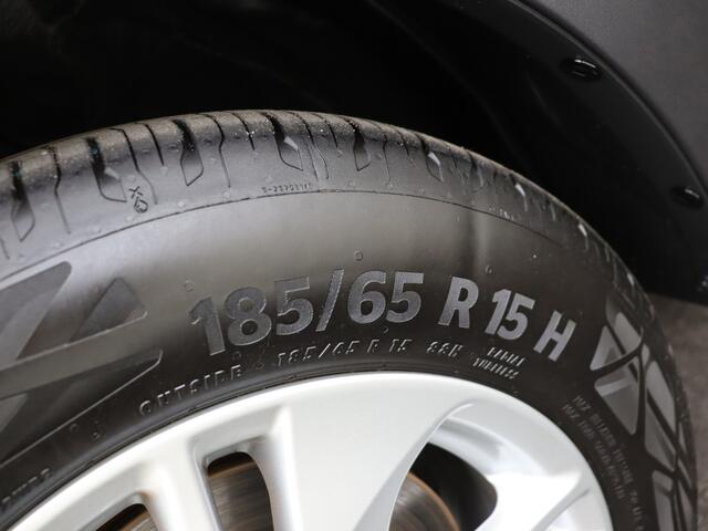 Toyota YARIS 1.5 Hybrid 115 Business *nieuw* * Direct Leverbaar *