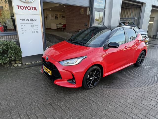 Toyota YARIS 1.5 hybride executive bi-tone panodak
