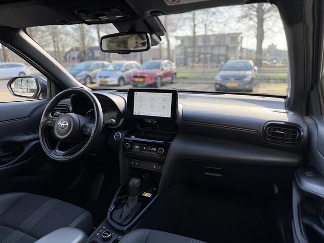 Toyota YARIS Cross 1.5 Hybrid 115 Adventure AWD | GEEN AFLEVERKOSTEN | Trekhaak afneembaar, Head-up display, Dodehoekdetectie