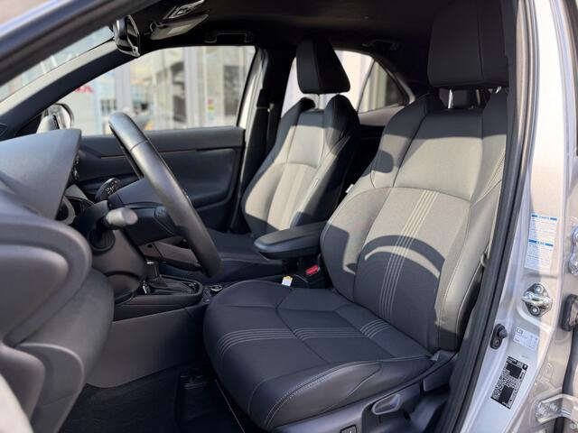 Toyota YARIS Cross 1.5 Hybrid 115 Adventure AWD | GEEN AFLEVERKOSTEN | Trekhaak afneembaar, Head-up display, Dodehoekdetectie