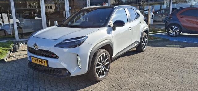 Toyota YARIS Cross 1.5 H GR Sport NLauto | 1e eigenaar | All-in | full option