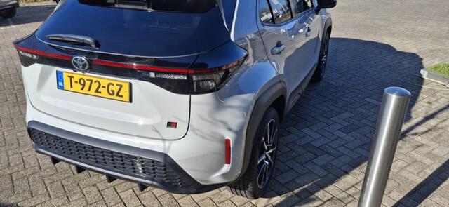 Toyota YARIS Cross 1.5 H GR Sport NLauto | 1e eigenaar | All-in | full option