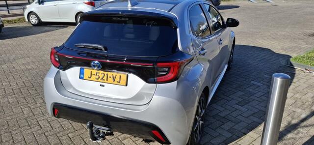 Toyota YARIS 1.5 H Executive NLauto | Full-option | dealeronderhouden