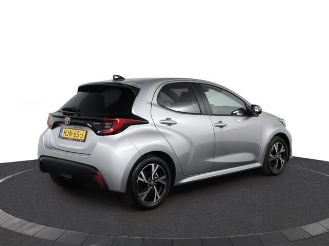Toyota YARIS 1.5 Hybrid 115 Dynamic | Apple Carplay/Android Auto | Parkeersensoren | Stoel/Stuurverwarming | Parkeercamera |