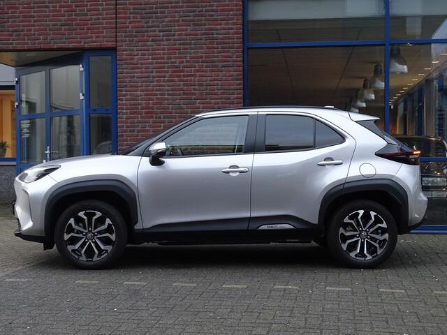 Toyota YARIS Cross 1.5 Hybrid Dynamic TREK HAAK