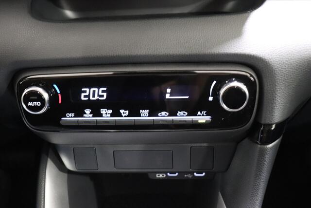 Toyota YARIS 1.5 Hybrid 115 Comfort, Nieuw en snel leverbaar met ¤2000,- inruilpremie!!