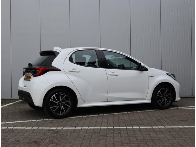 Toyota YARIS 1.5 Hybrid Dynamic | 1e eigenaar | Camera | Navigatie | LED