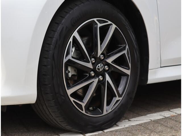 Toyota YARIS 1.5 Hybrid Dynamic | 1e eigenaar | Camera | Navigatie | LED