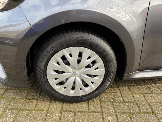 Toyota YARIS 1.5 Hybrid Active Automaat Carplay Stoelverwarming voor Achteruitrijcamera