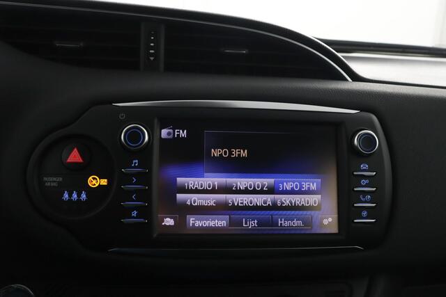 Toyota YARIS 1.5 Hybrid Executive | navigatie | Parkeersensoren Achter | Trekhaak |