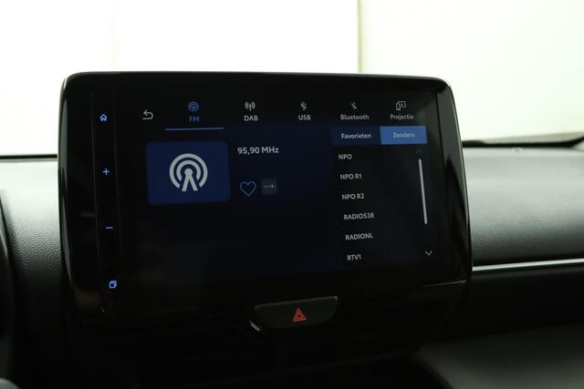 Toyota YARIS Cross 1.5 Hybrid Executive Limited | Adaptive Cruise Control | Achteruitrijcamera | Dodehoekdetectie | Stoelverwarming | Stuurverwarming | Elektrische achterklep |