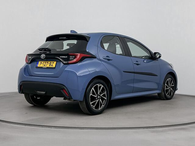 Toyota YARIS 1.5 Hybrid TeamNL | 16'' Lichtmetalen velgen | Apple Carplay / Android Auto | Parkeercamera | Keyless Entry/Start |