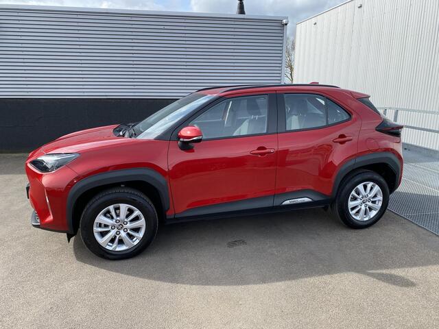 Toyota YARIS Cross 1.5 Hybrid Active NL-auto, navigatie Apple Carplay en/of Android auto navigatie, Achteruitrijcamera, Adaptieve cruise control, nette auto