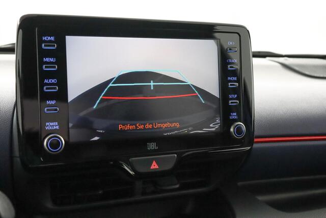 Toyota YARIS 1.5 Hybrid Tokyo Spirit | Apple Carplay/Android Auto | Parkeersensoren | JBL Audio | Leer | 4Seizoenenbanden |