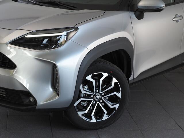 Toyota YARIS Cross 1.5 Hybrid 130 Dynamic | Safety/ Winter Pakket | Dodehoekdetectie | Stuurwiel- En Stoelverwarming | Botsherkenning | Grootlichtassistent