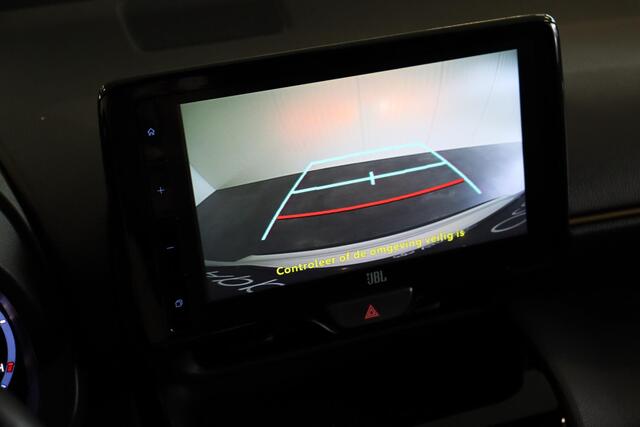 Toyota YARIS Cross 1.5 Hybrid Adventure AWD, Head Up Display