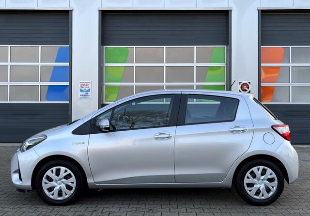 Toyota YARIS 1.5 HYB. ASPIRATION / Bluetooth / Achteruitrij camera