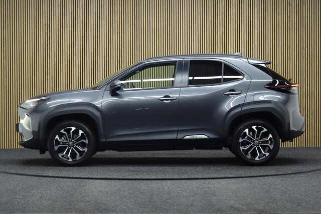 Toyota YARIS Cross 1.5 Hybrid 115 First Edition | Adaptive-cruise | Camera | Clima | Apple Carplay & Android Auto | Navigatie | Keyless | Stoel & Stuurverwarming | Dodehoekdetectie