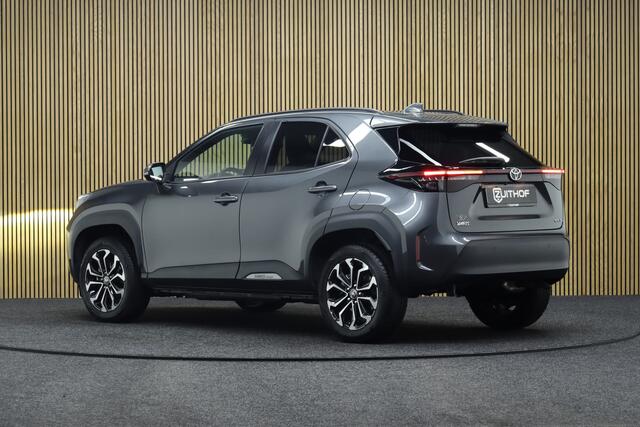 Toyota YARIS Cross 1.5 Hybrid 115 First Edition | Adaptive-cruise | Camera | Clima | Apple Carplay & Android Auto | Navigatie | Keyless | Stoel & Stuurverwarming | Dodehoekdetectie