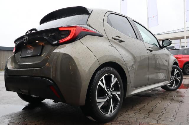 Toyota YARIS 1.5 Hybrid 115 Dynamic Stuur en stoelverwarming