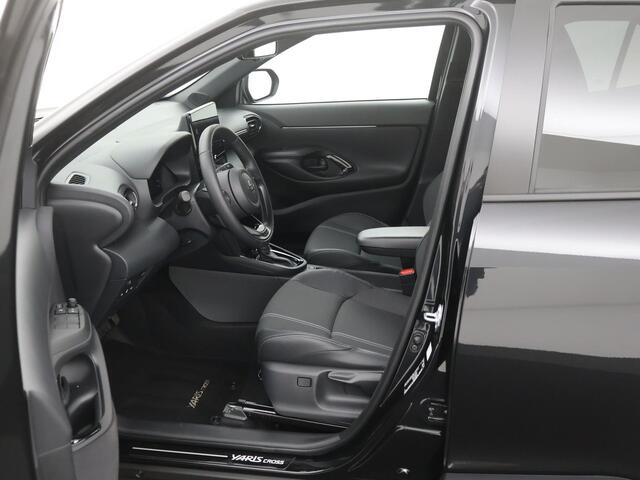 Toyota YARIS Cross 1.5 Hybrid 130PK Executive WINTERPACK|ELEK.ACHTERKLEP|ACC|BLIS|CAMERA|LED|18INCH