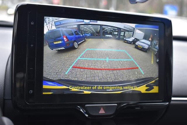 Toyota YARIS Cross 1.5 Hybrid First Edition Automaat | Navigatie | All-seasons | Camera | 12 mnd BOVAG garantie | Whatsapp 06-53188999