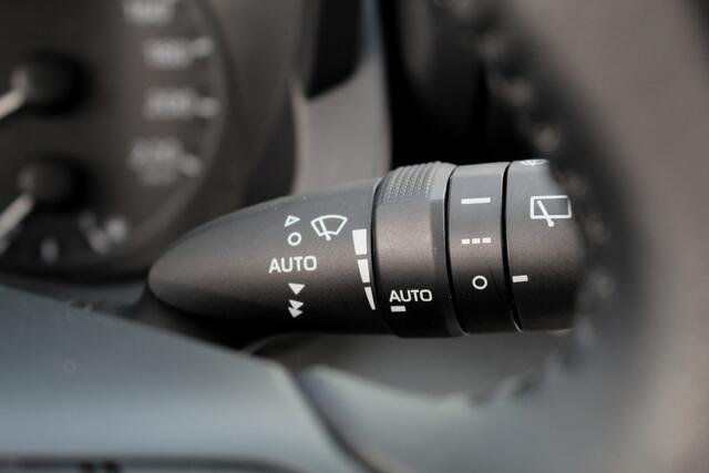 Toyota YARIS 1.5 Hybrid Active I CAMERA I APPLE CAR I