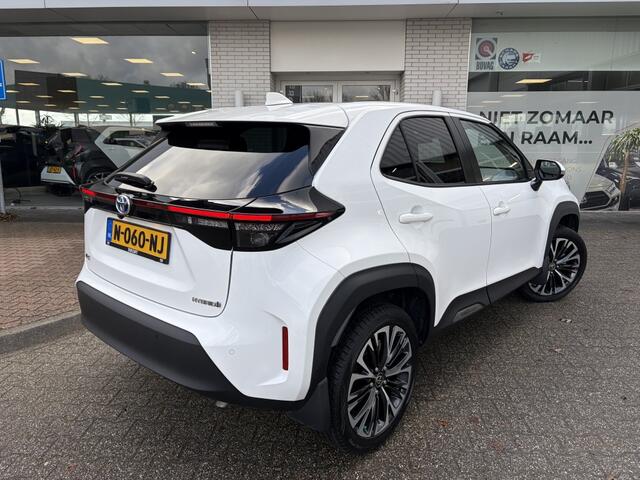 Toyota YARIS Cross 1.5 Hybrid Executive | HUD | JBL | Panoramadak | Sensoren V/A |