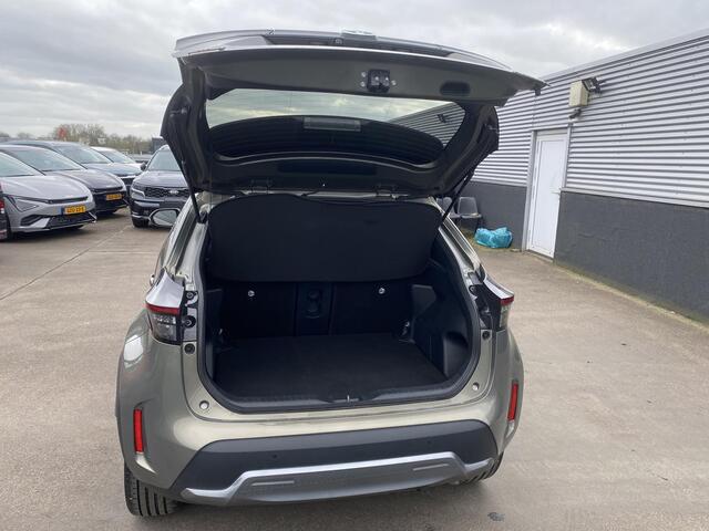 Toyota YARIS Cross 1.5 Hybrid Adventure Dodehoekdetectie, HUD, keyless, parkeersensoren v&a, navigatie, Apple CarPlay/Android Auto, dodehoek detectie, achteruitrij camera