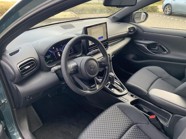 Toyota YARIS 1.5 Hybrid 130 Executive EXTRA INRUILVOORDEEL ¤ 2.000,--