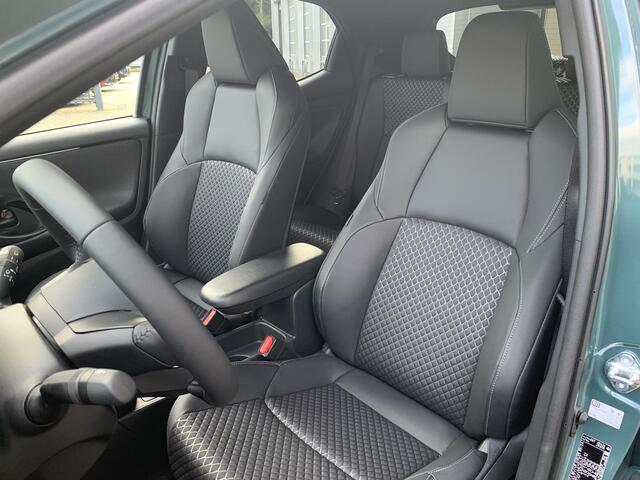 Toyota YARIS 1.5 Hybrid 130 Executive EXTRA INRUILVOORDEEL ¤ 2.000,--