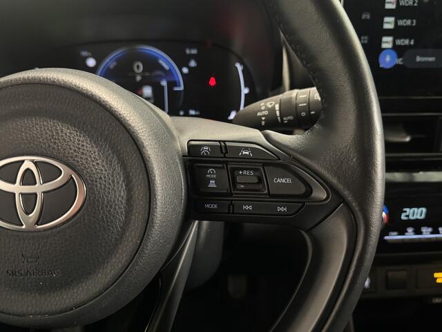 Toyota YARIS Cross 1.5 Hybrid 115 First Edition | Winter Pack | Stoel/Stuurverwarming |