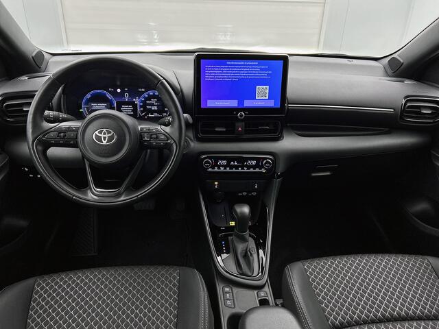 Toyota YARIS 1.5 Hybrid 130 Executive | Stuur- en stoelverwarming | Parkeersensoren v+a | Navigatie