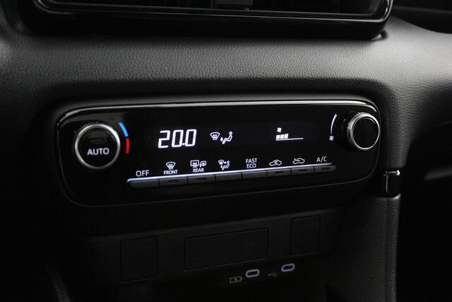 Toyota YARIS 1.5 Hybrid 115 Dynamic | Privacy glass | Apple carplay-android auto | Climate control |