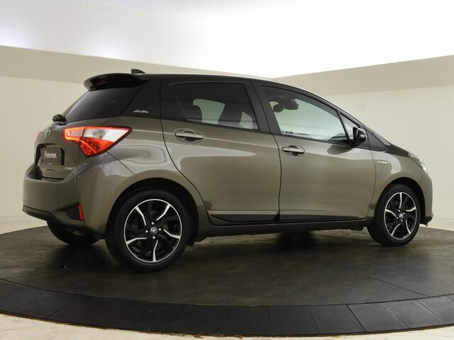 Toyota YARIS 1.5 Hybrid Bi-Tone | Camera | Navigatie | Botspreventie |