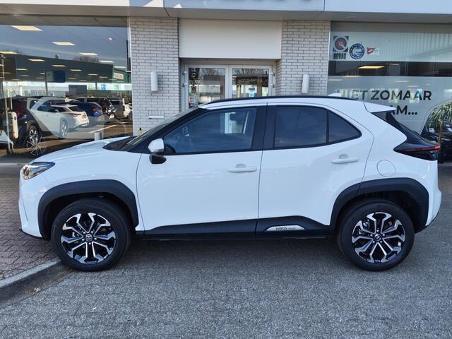 Toyota YARIS Cross 1.5 Hybrid 130 Dynamic | Comfort Pack | Sensoren v/a | Stoelverw