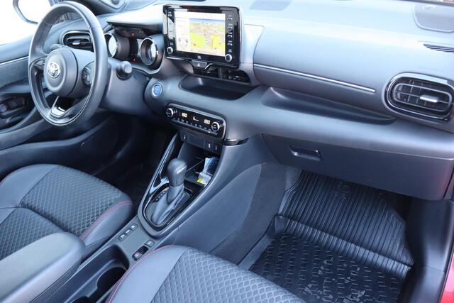 Toyota YARIS 1.5 Hybrid Launch Edition Navigatie, Camera, Automaat, Cruise control, Head up display